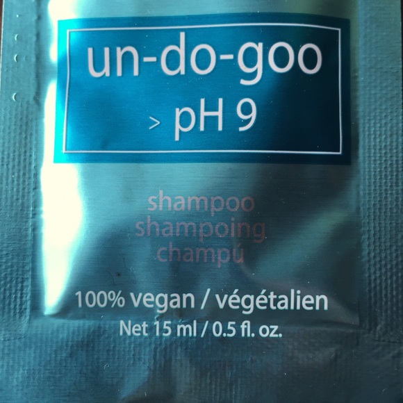 Malibu CPR and UnDoGoo Shampoo Packets and Cap Bundle Color Stain Remover - Picture 10 of 10